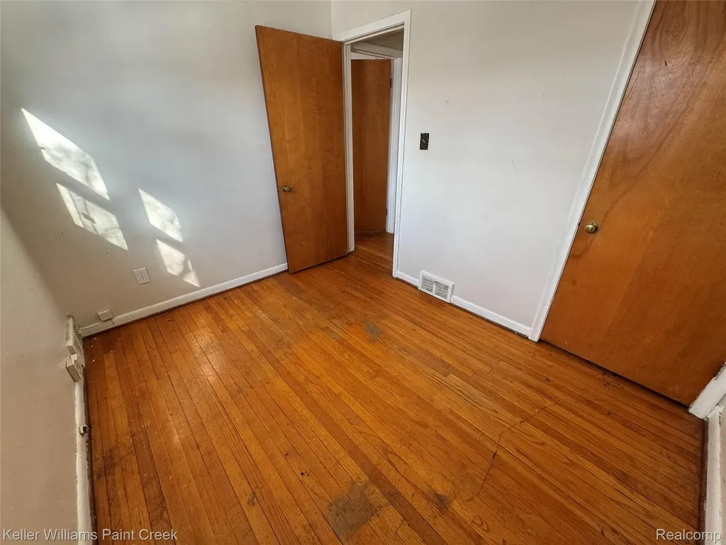 29142 Rosewood Street Inkster City MI 48141