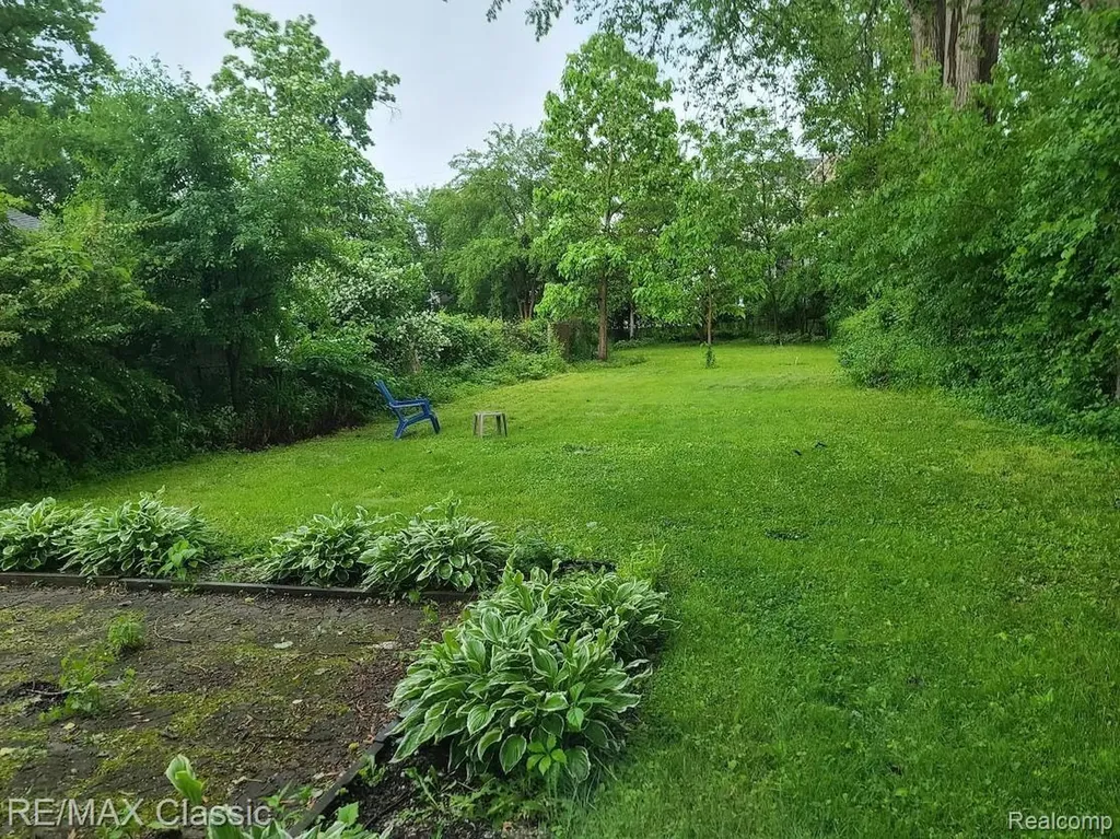 304 Baker Street Royal Oak City MI 48067