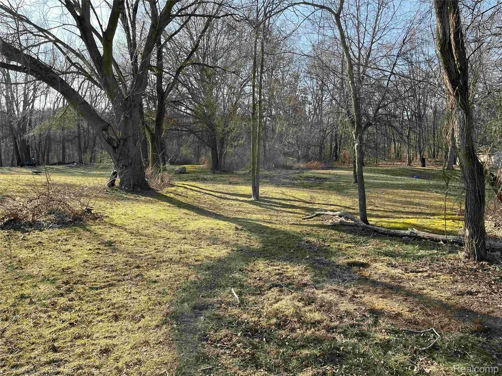 0 Sherwood Drive Springfield Charter Township MI 48350