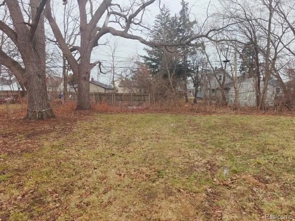 8291 Mettetal Street Detroit City MI 48228