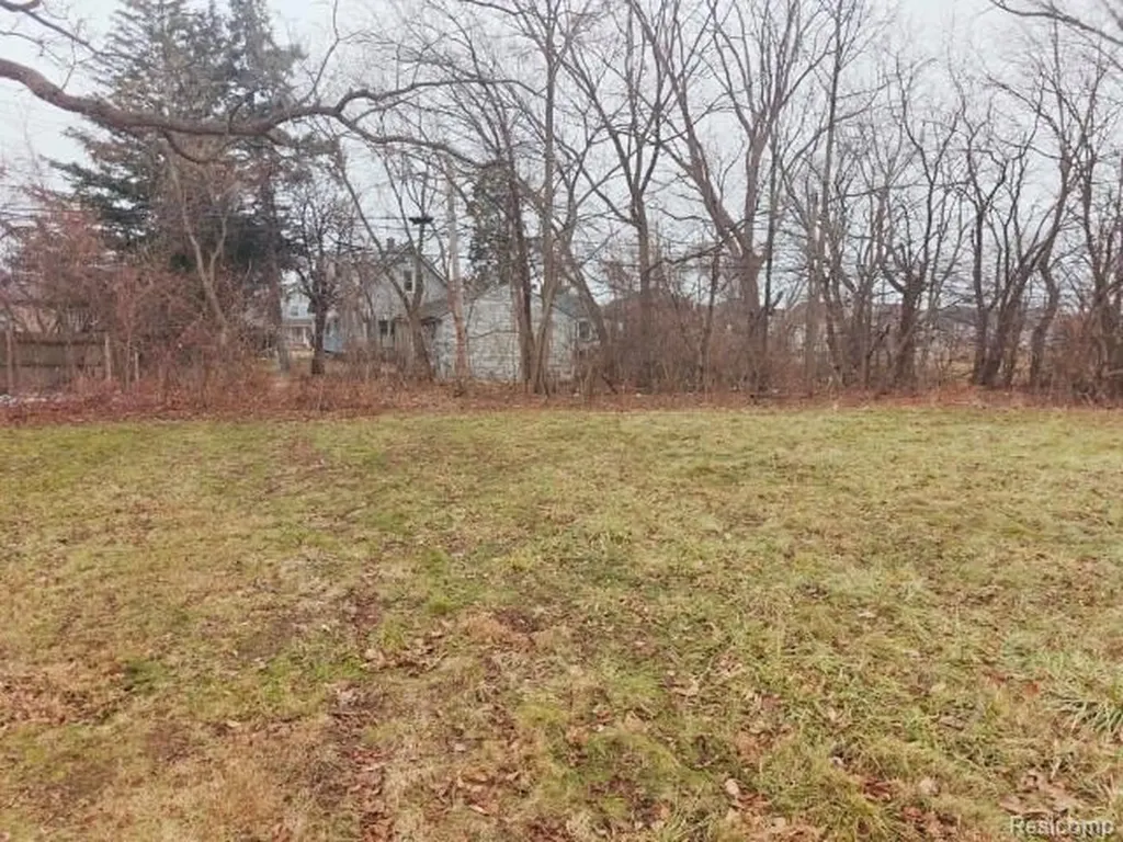 8291 Mettetal Street Detroit City MI 48228