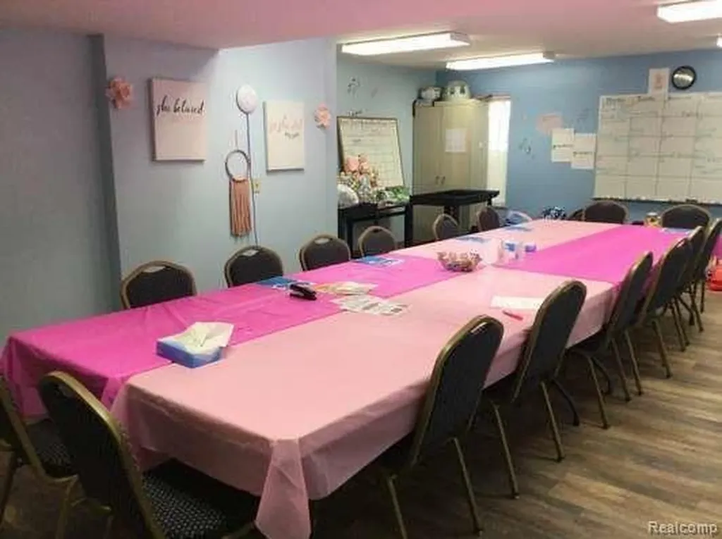 575 Louisa Street Flint City MI 48503
