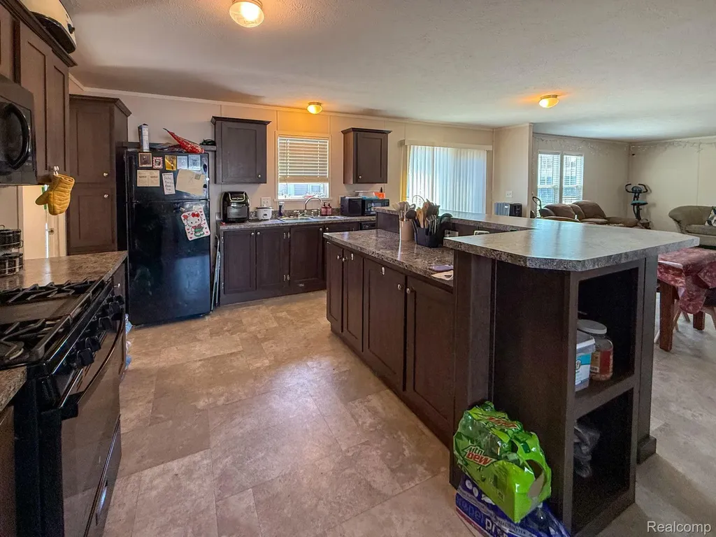 389 Rustic Lane N Sumpter Township MI 48111