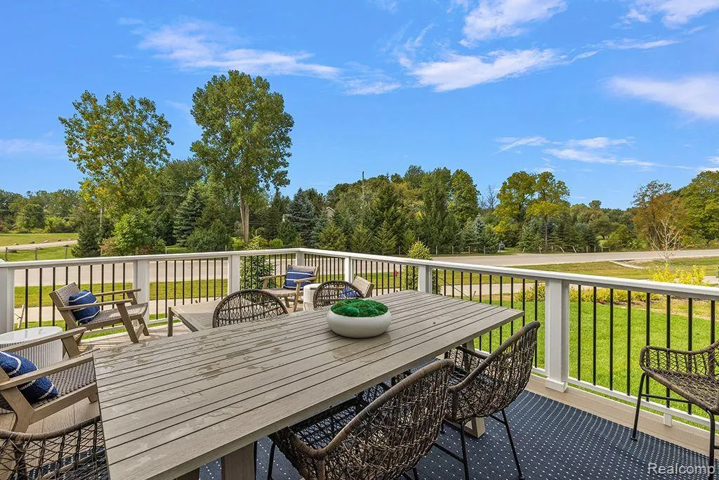 1921 Elizabeth Lane Superior Charter Township MI 48198