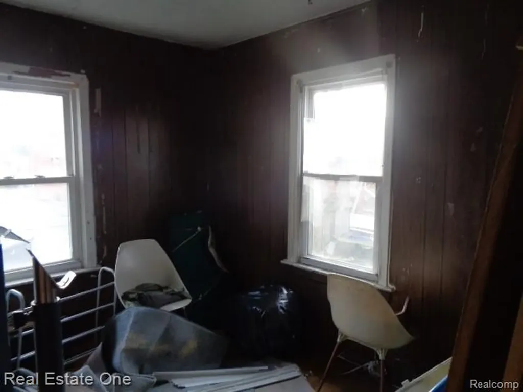 14995 Maddelein Street Detroit City MI 48205