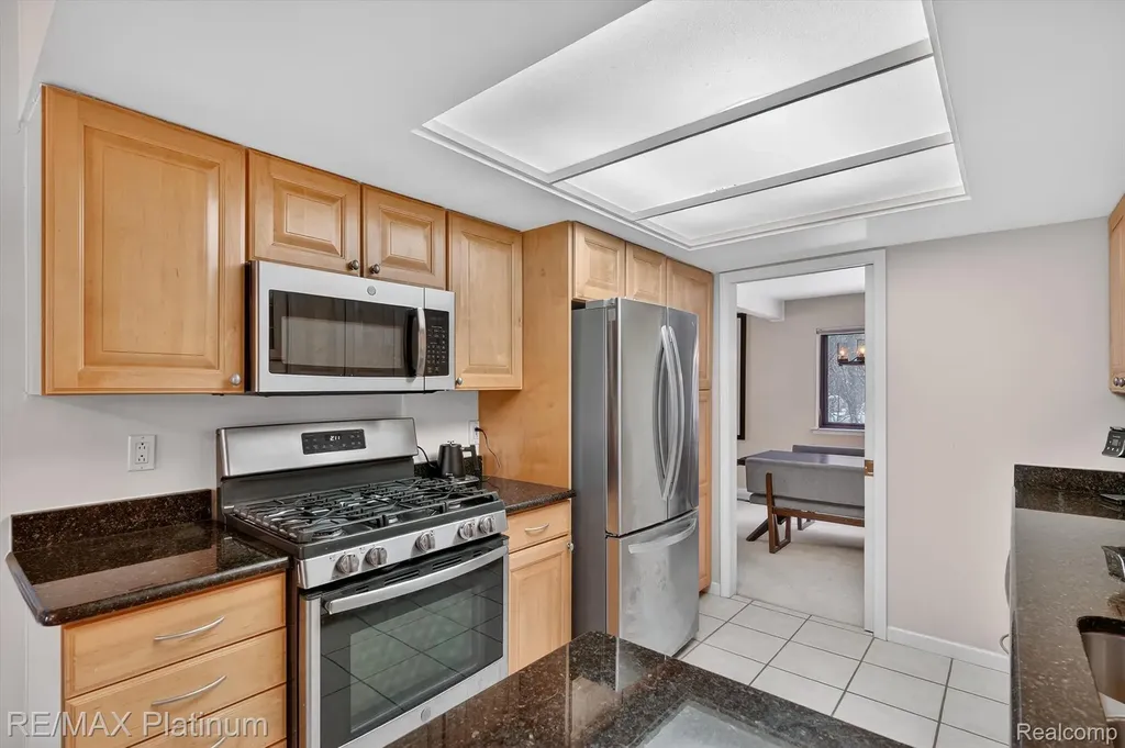 2927 Moon Lake Drive West Bloomfield Charter Township MI 48323