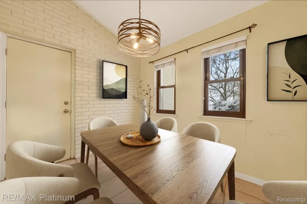 2927 Moon Lake Drive West Bloomfield Charter Township MI 48323
