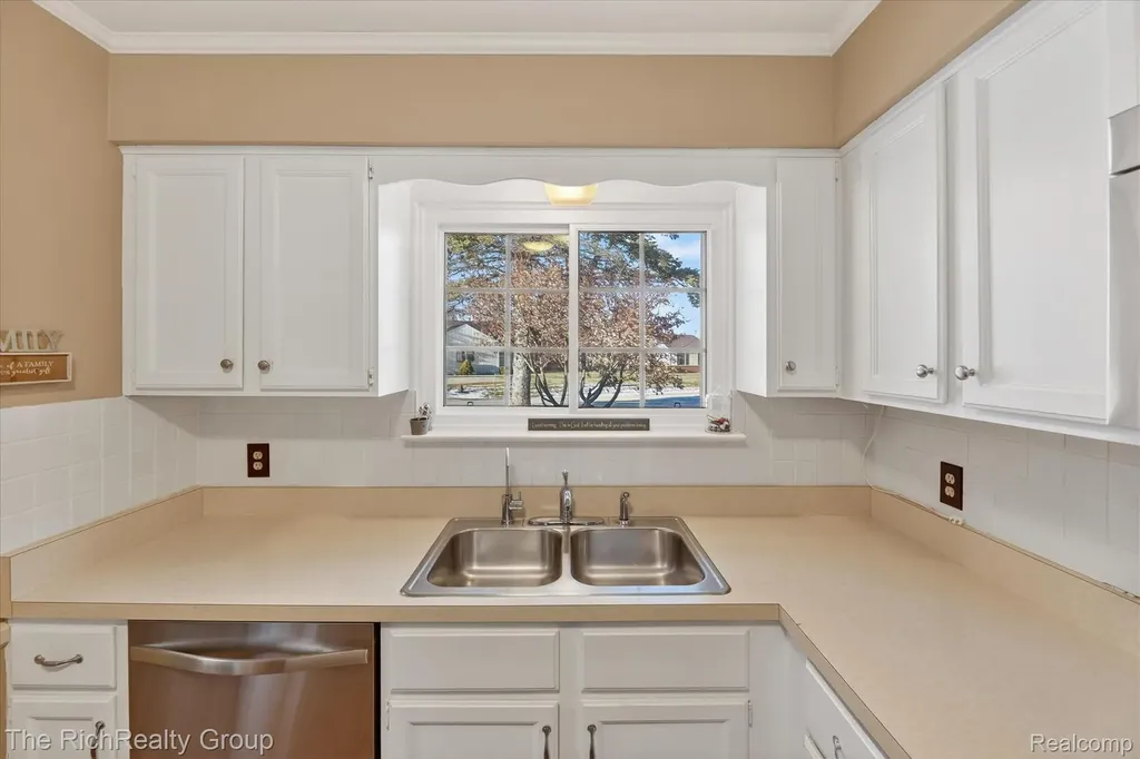 12116 Shenandoah Drive Green Oak Township MI 48178