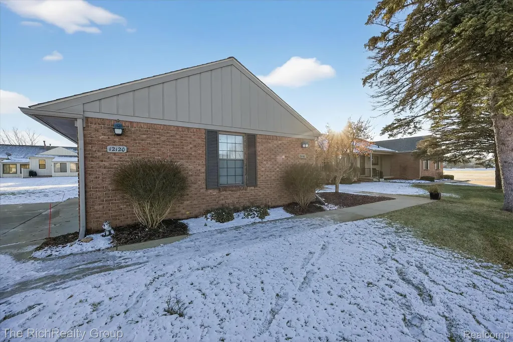 12116 Shenandoah Drive Green Oak Township MI 48178