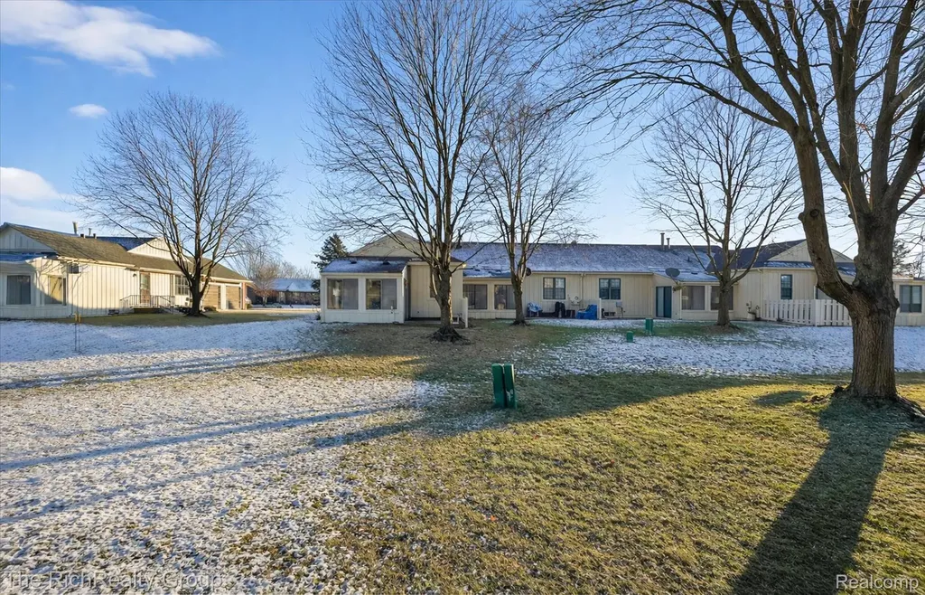 12116 Shenandoah Drive Green Oak Township MI 48178