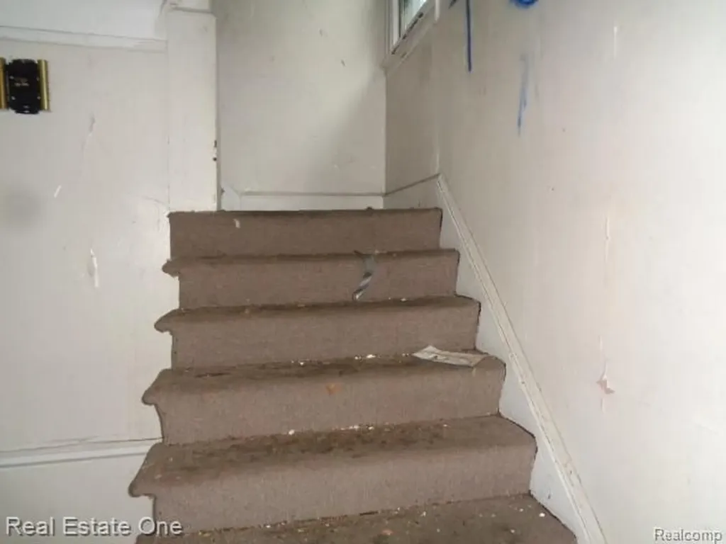 5776 Lakeview Street Detroit City MI 48213