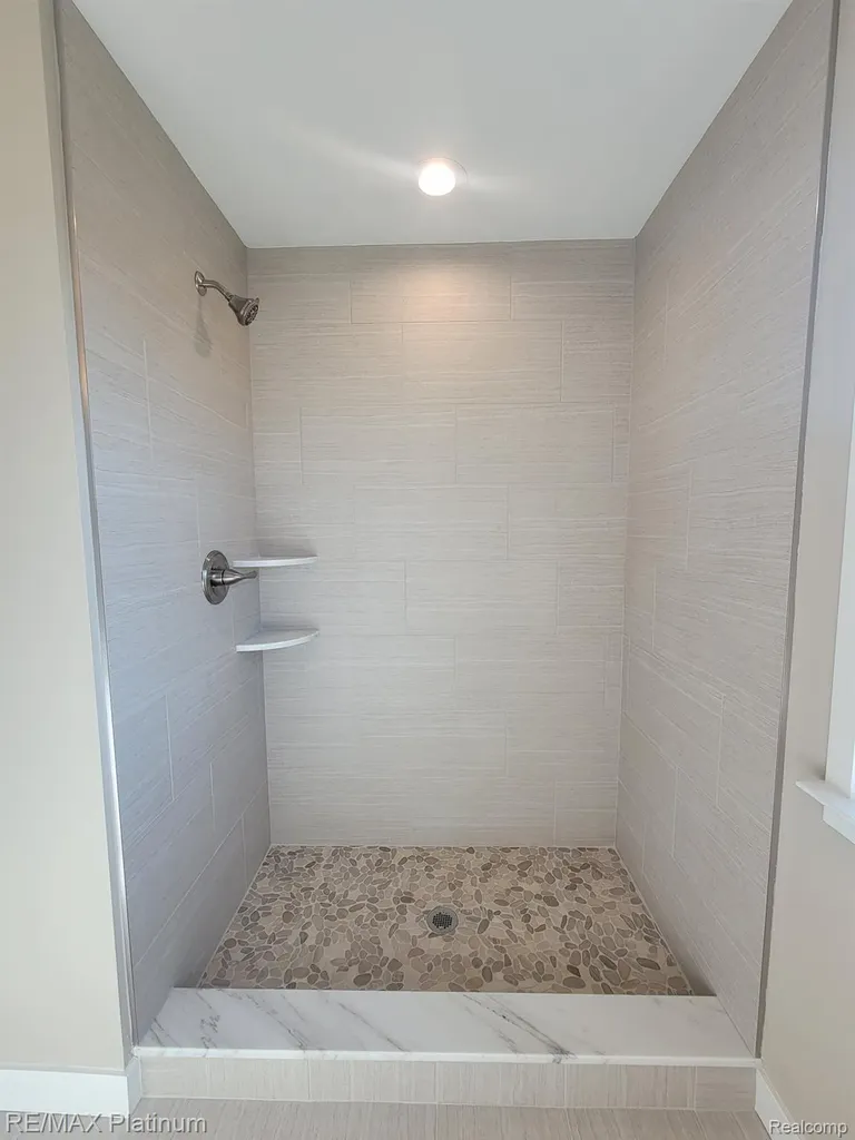 13107 Stony Brook Pass Fenton Charter Township MI 48451