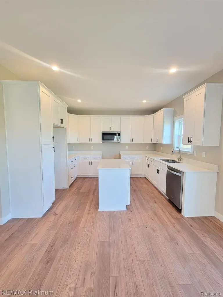 13107 Stony Brook Pass Fenton Charter Township MI 48451