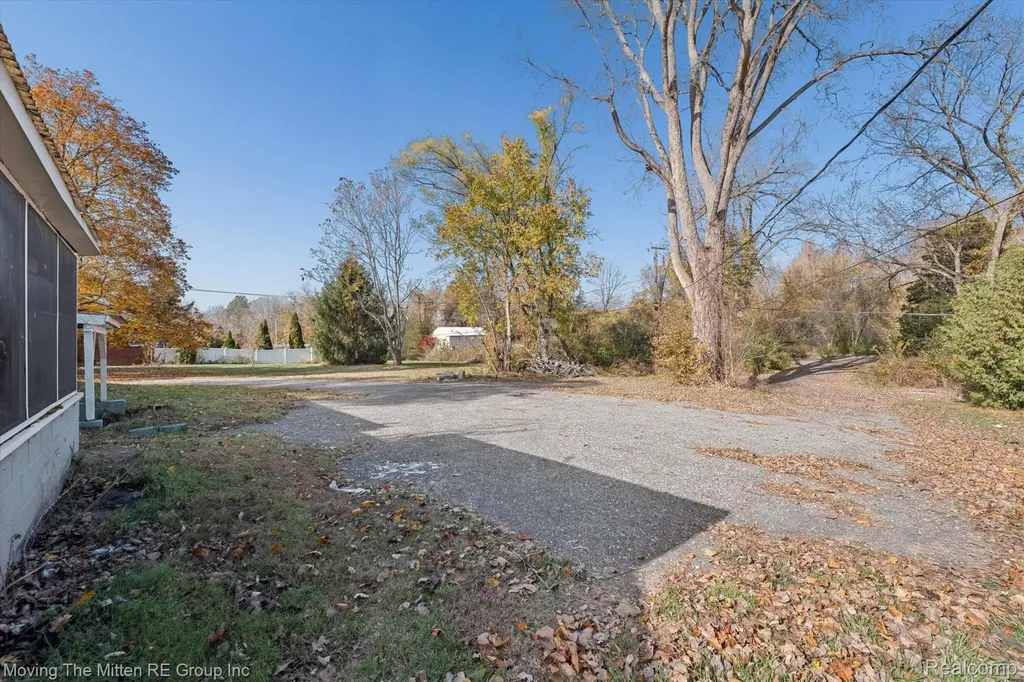 41190 Savage Road Van Buren Charter Township MI 48111
