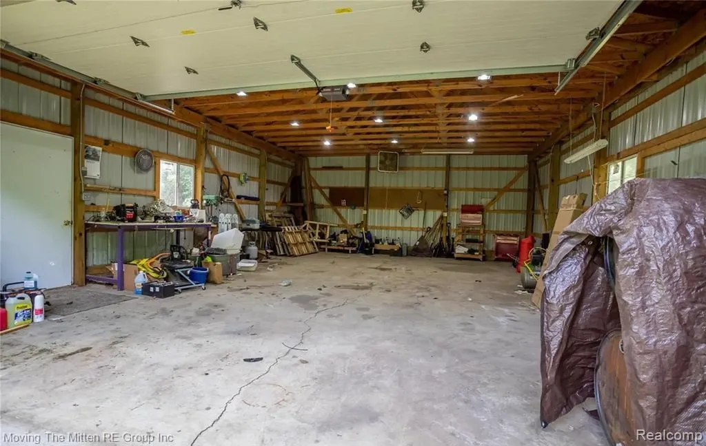 41190 Savage Road Van Buren Charter Township MI 48111