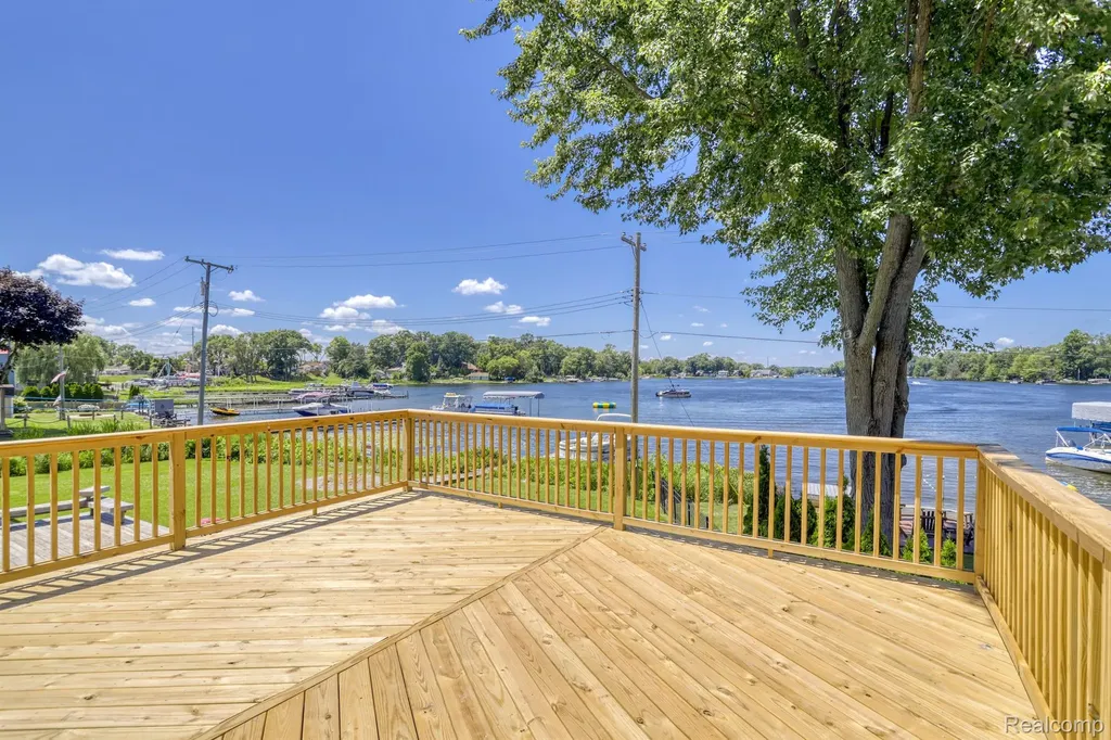 1794 S Hughes Road Brighton Township MI 48114