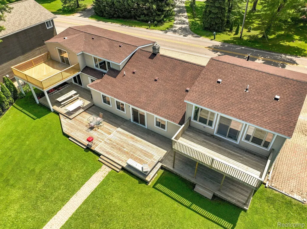 1794 S Hughes Road Brighton Township MI 48114