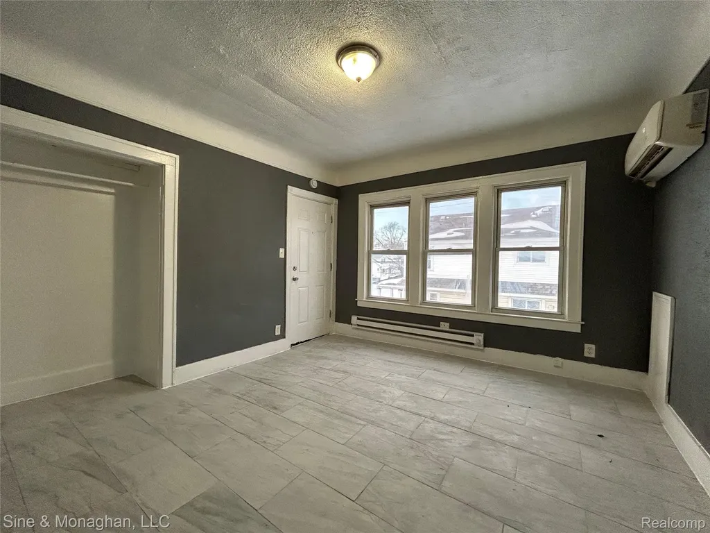 12890 Sussex Street Detroit City MI 48227