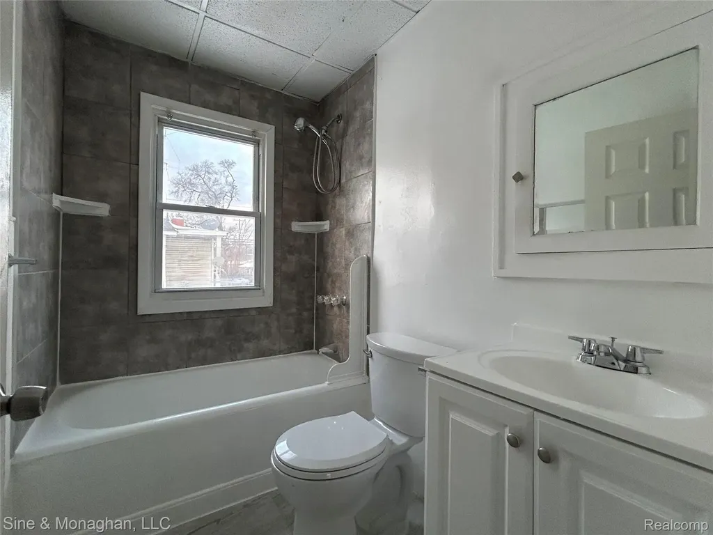 12890 Sussex Street Detroit City MI 48227