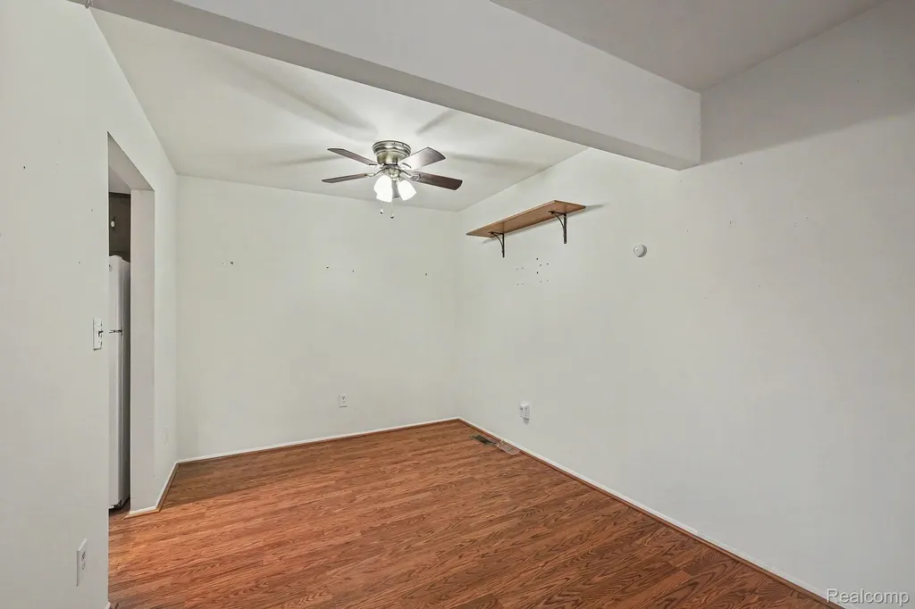 24570 Quad Park Lane Clinton Charter Township MI 48035