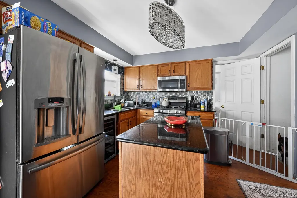 15333 Brookside Drive Van Buren Charter Township MI 48111