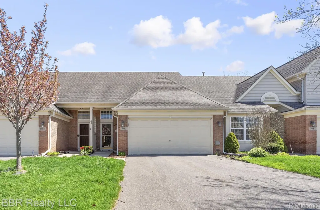 5485 Greenway Drive Trenton City MI 48183