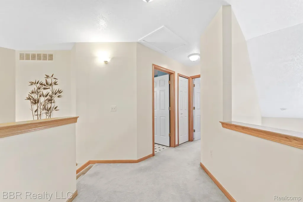 5485 Greenway Drive Trenton City MI 48183