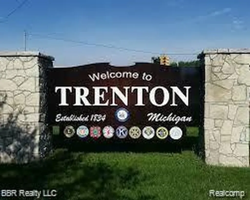 5485 Greenway Drive Trenton City MI 48183