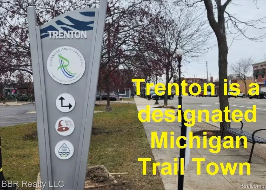 5485 Greenway Drive Trenton City MI 48183