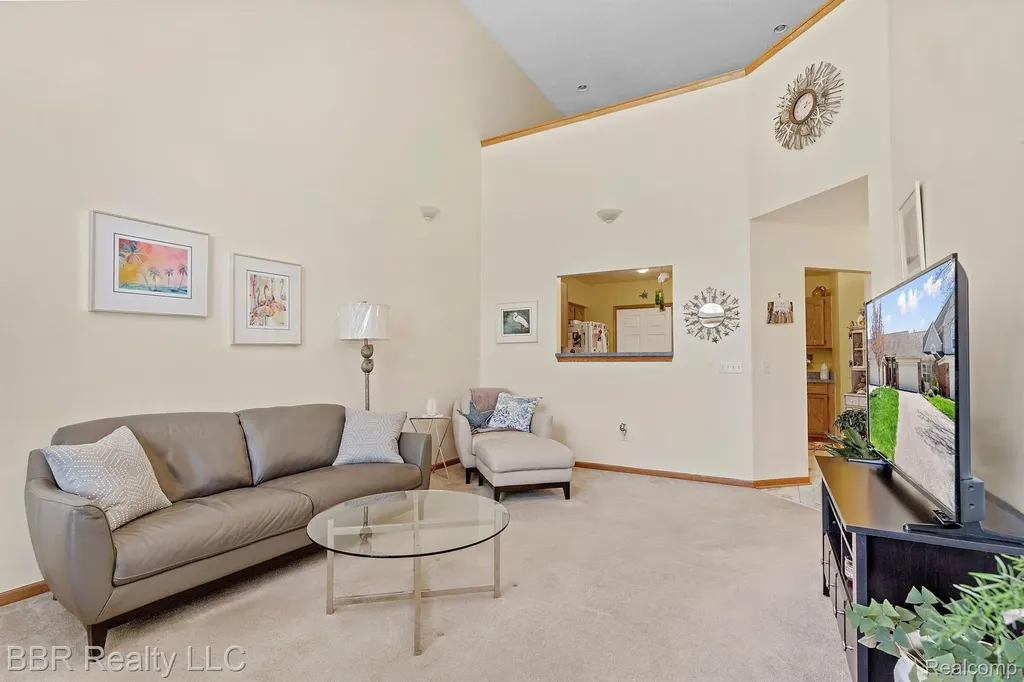 5485 Greenway Drive Trenton City MI 48183
