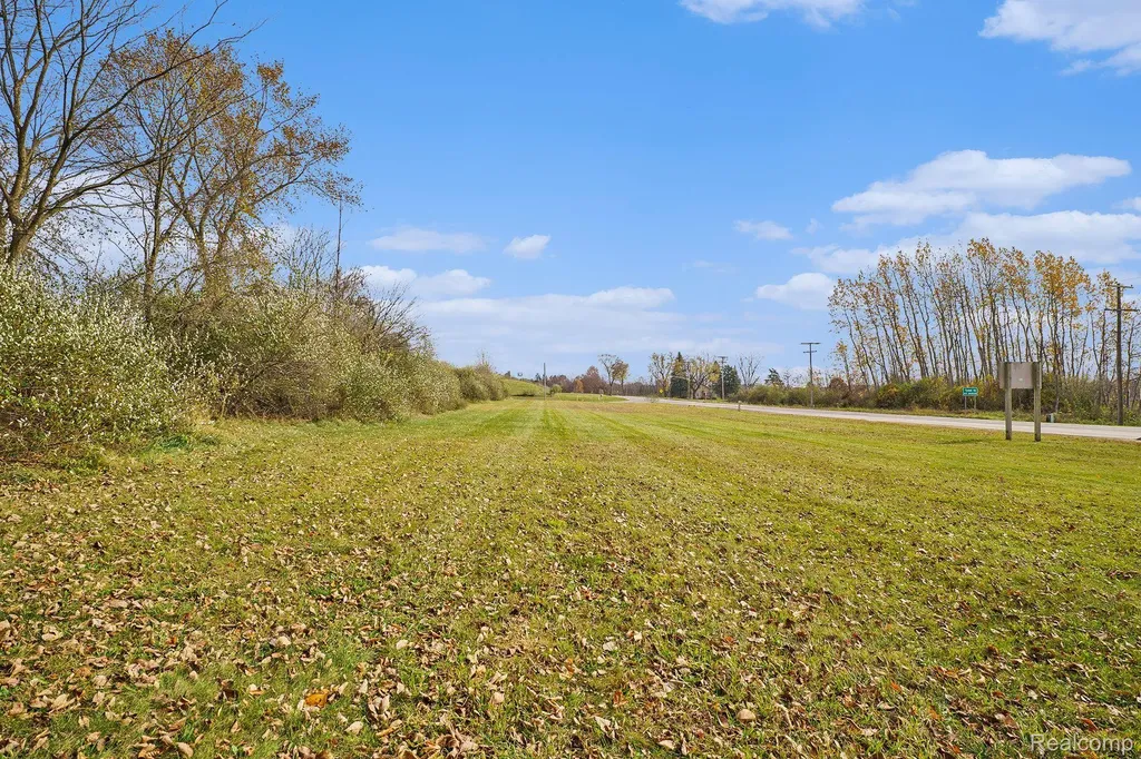 8815 E Holly Road Springfield Charter Township MI 48442