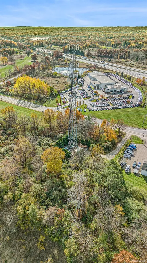 8815 E Holly Road Springfield Charter Township MI 48442