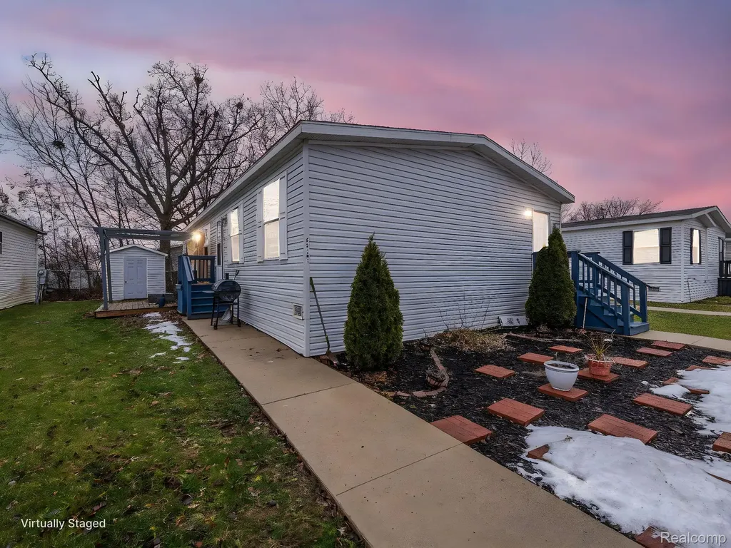 24161 Senate Drive Brownstown Charter Township MI 48134
