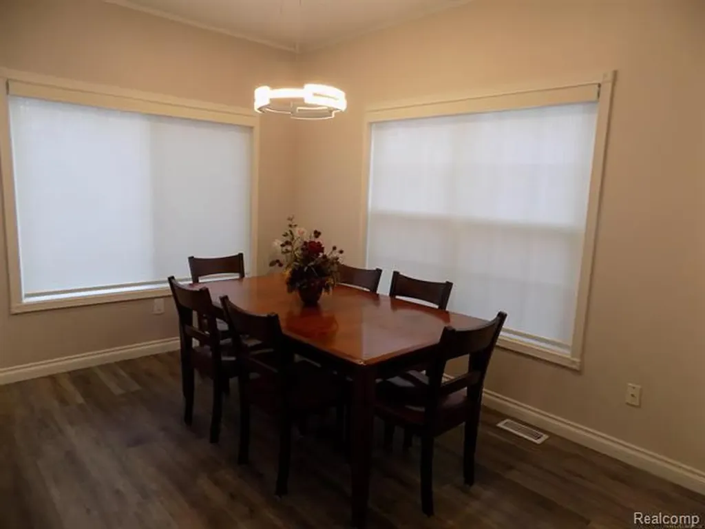 36225 Dominion Circle Sterling Heights City MI 48310