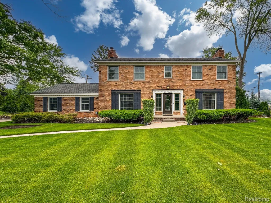 100 Overhill Road Bloomfield Hills City MI 48301