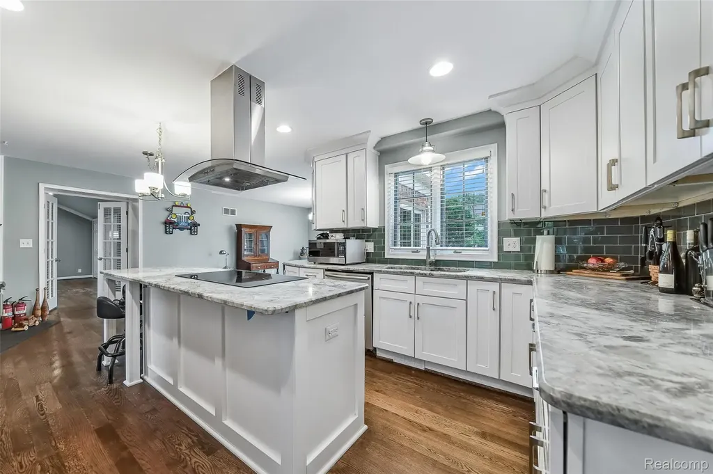100 Overhill Road Bloomfield Hills City MI 48301