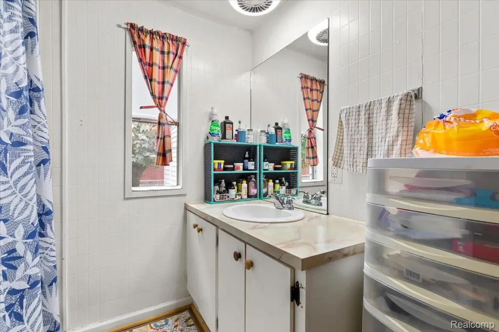 3723 Pinoak Street Brandon Charter Township MI 48348