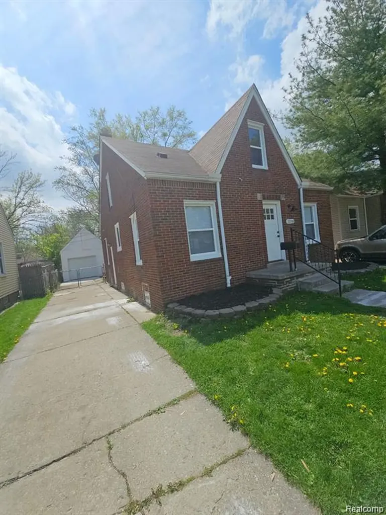 20300 Elkhart Street Harper Woods City MI 48225