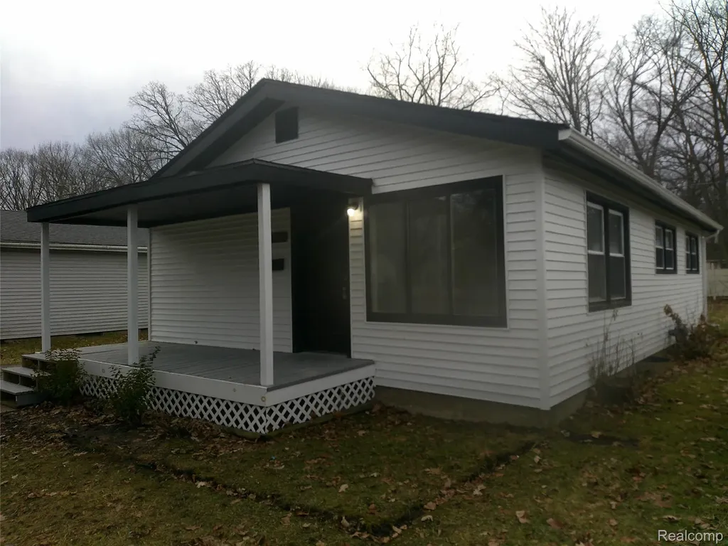 4502 Huckleberry Lane Flint City MI 48507
