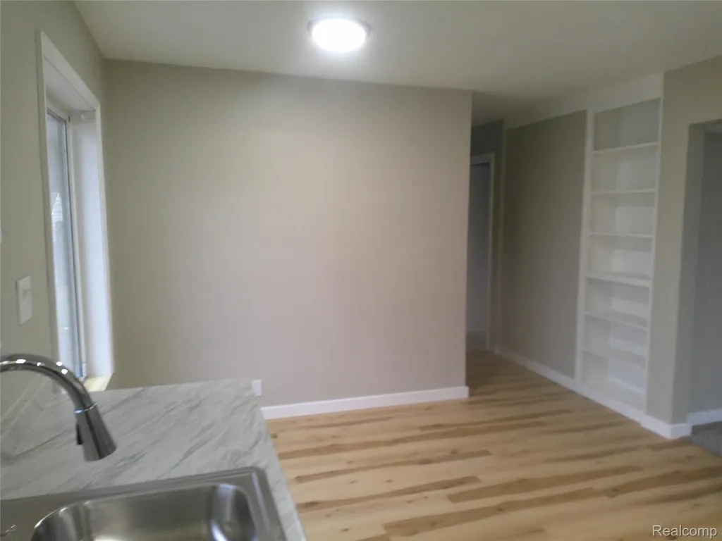 4502 Huckleberry Lane Flint City MI 48507