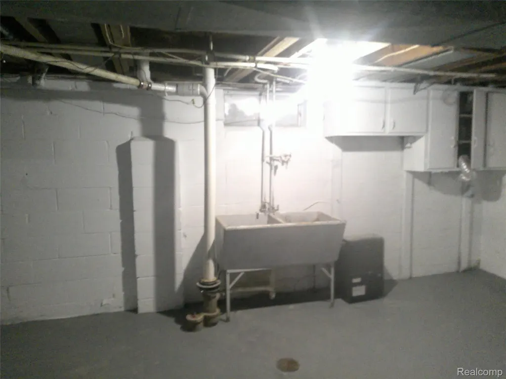 4502 Huckleberry Lane Flint City MI 48507