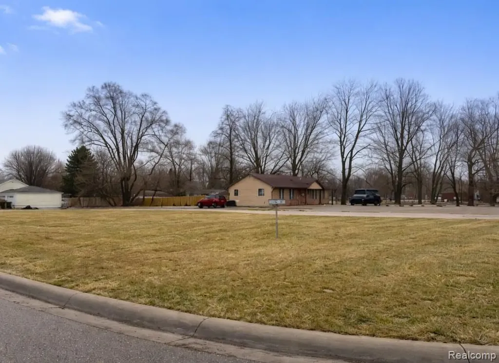 4339 Davison Road Burton City MI 48509