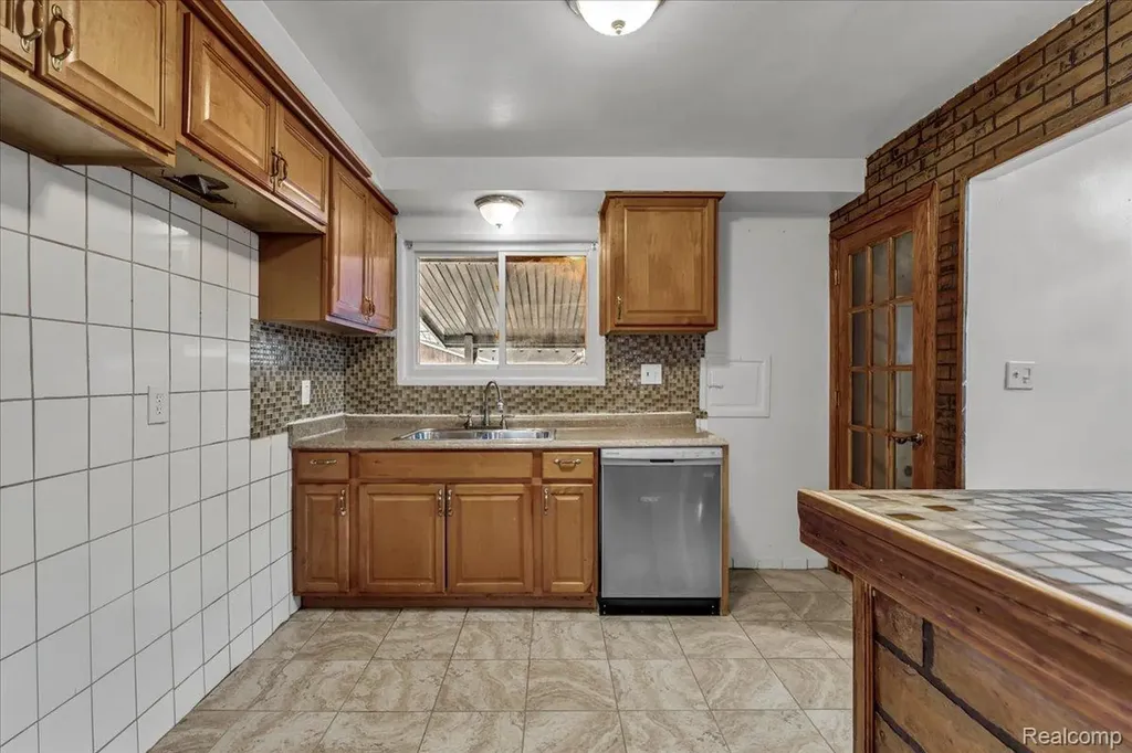 3511 Elizabeth Street Melvindale City MI 48122