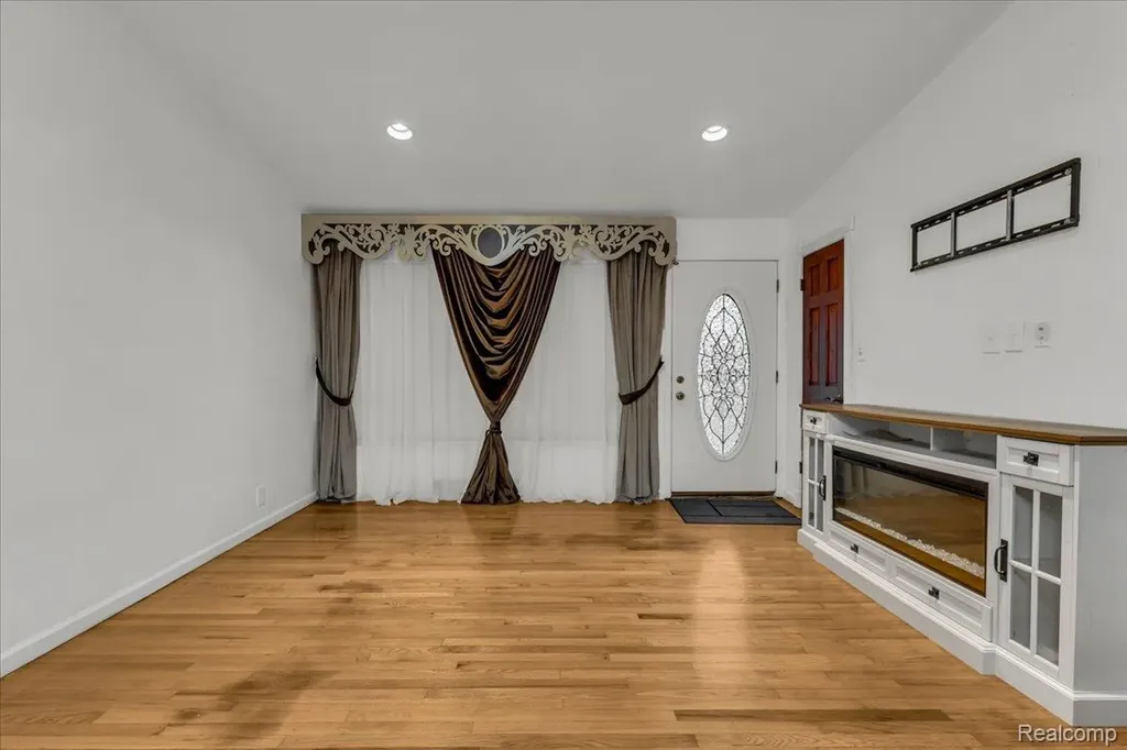3511 Elizabeth Street Melvindale City MI 48122