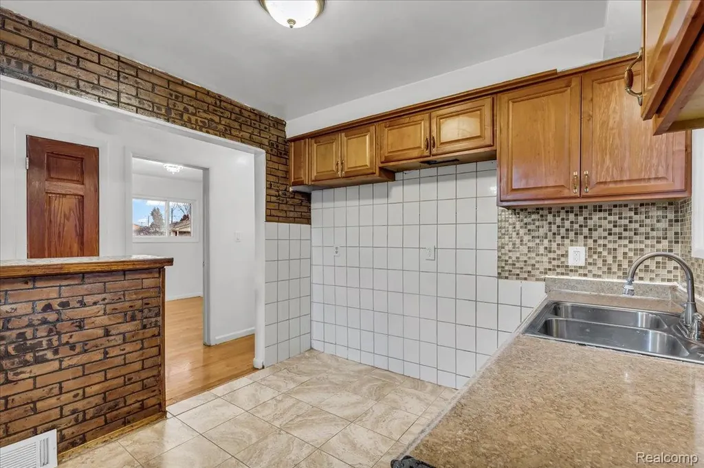 3511 Elizabeth Street Melvindale City MI 48122