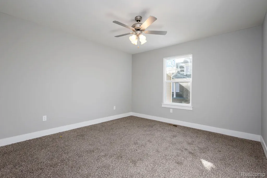 2367 Baltimore Davison City MI 48423