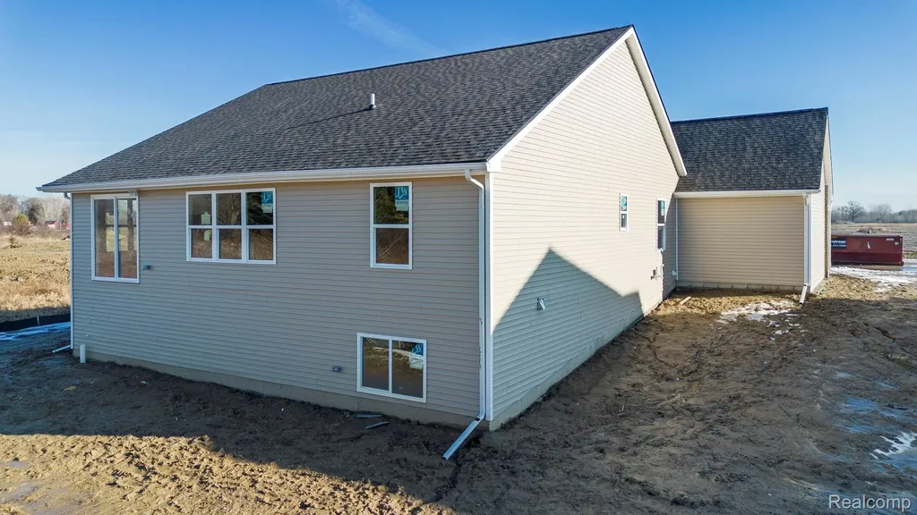 2367 Baltimore Davison City MI 48423