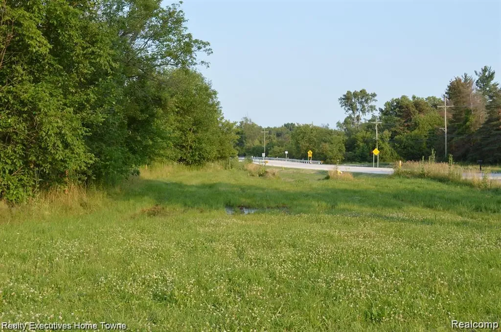 54620 Washington Chesterfield Township MI 48047