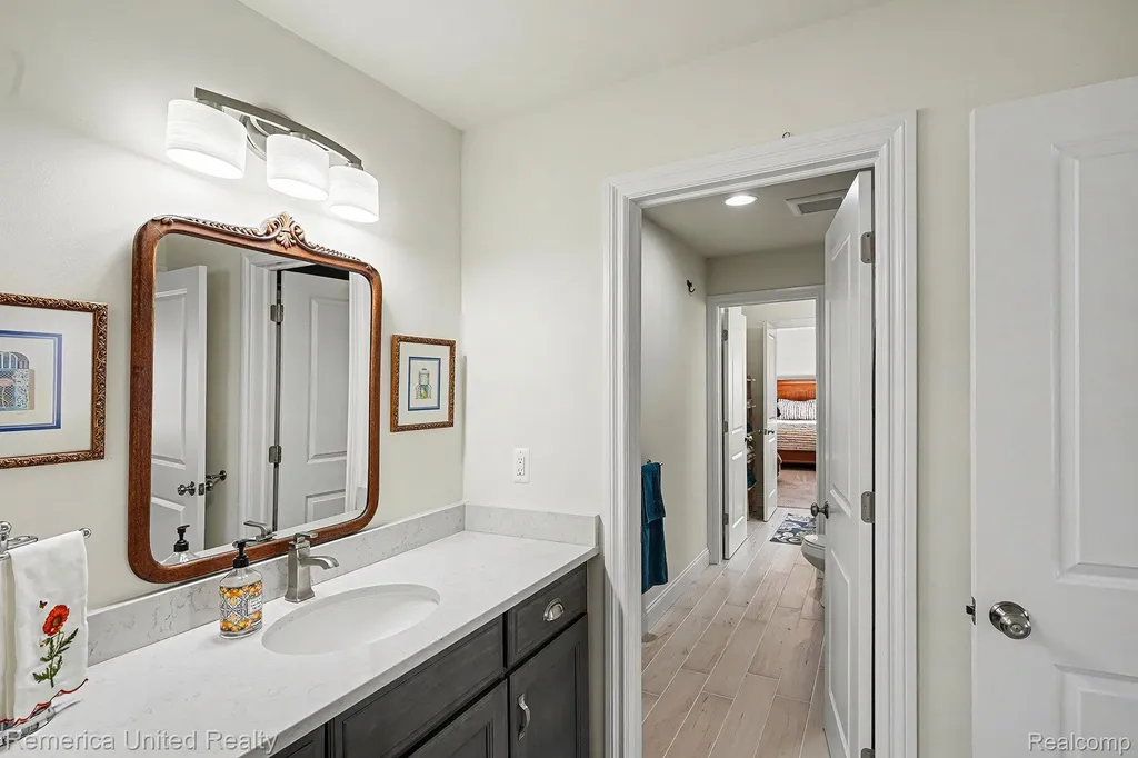 301 River Wood Trail Milford Village MI 48381