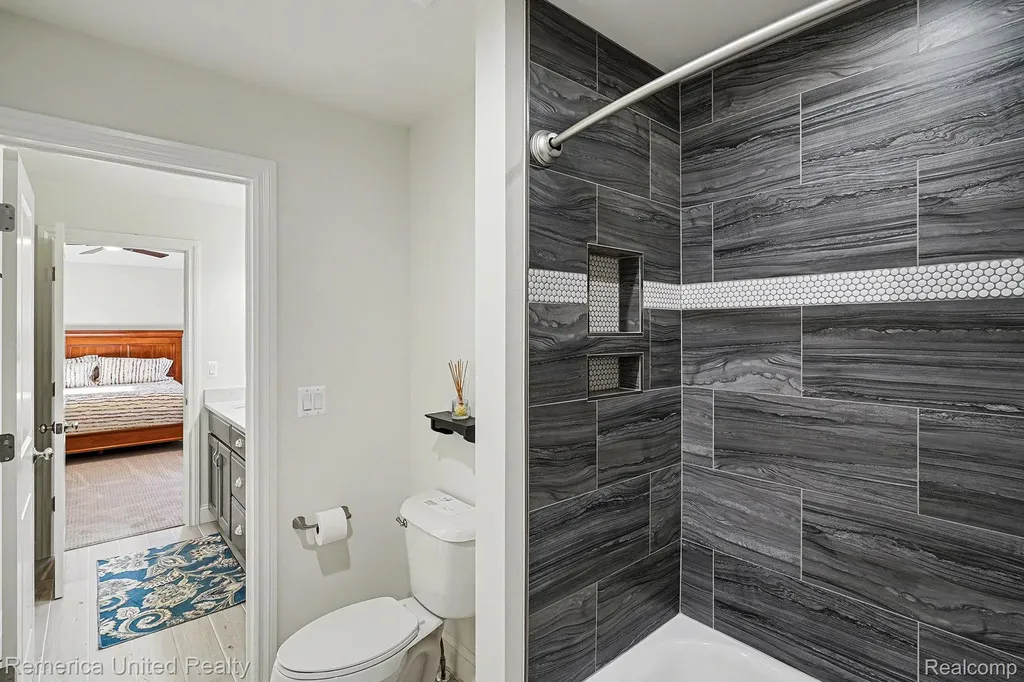 301 River Wood Trail Milford Village MI 48381